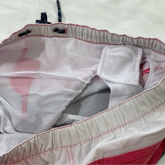NWT Coast The Volley Short Swim Trunk Men’s Size XL Grey Red - Picture 8 of 11